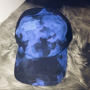 rare camo lulu hat!